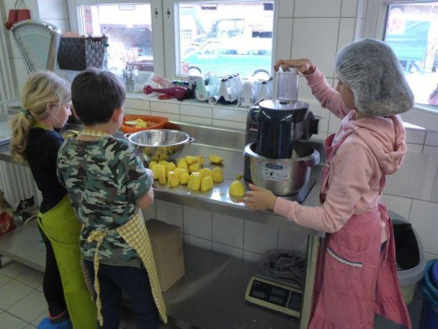 Internationaler Schulbauernhof Hardegsen
